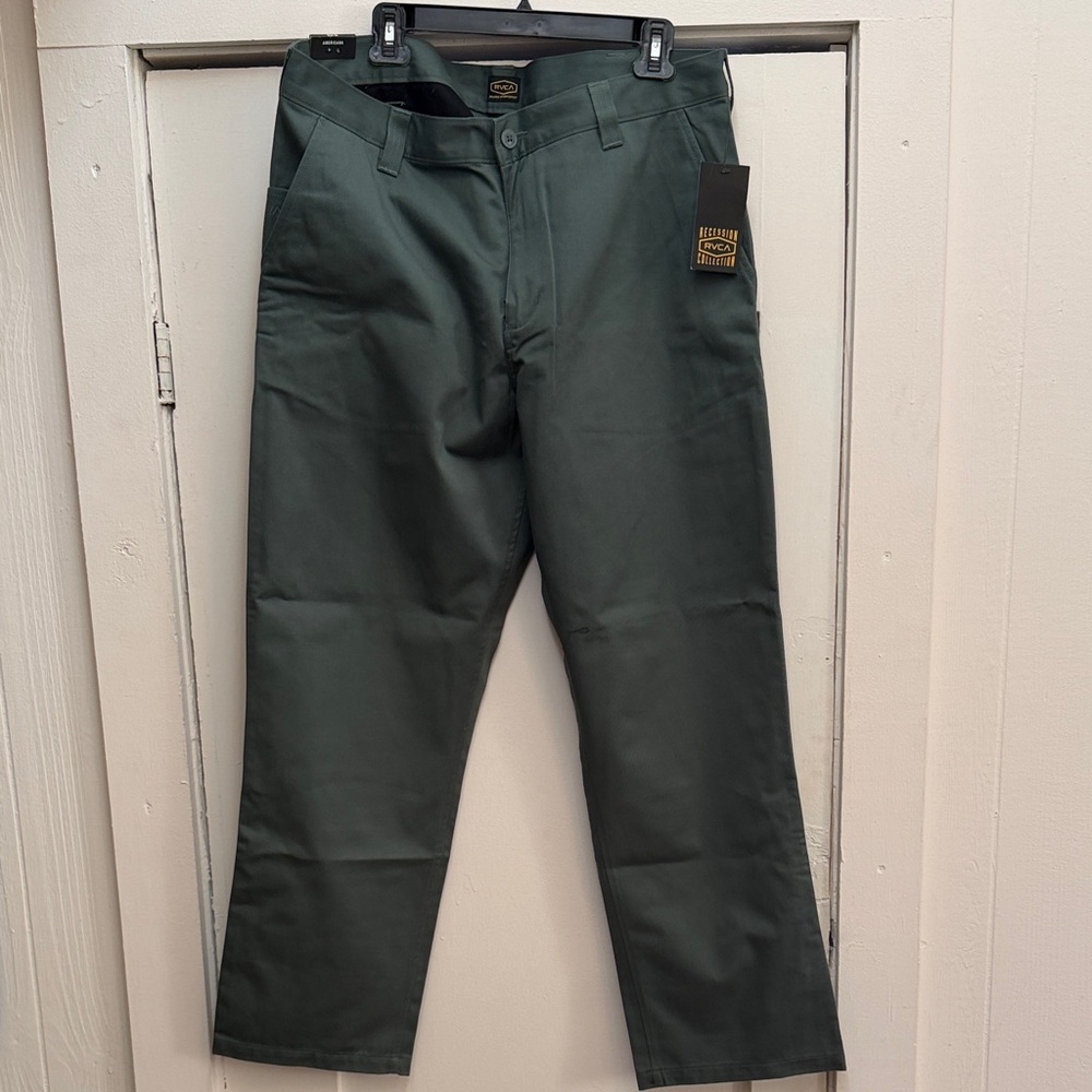 RVCA  Men's Green Chinos